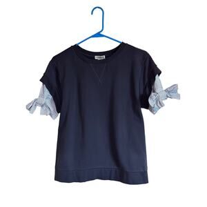 Chelsea 28 medium top with striped sleeve accent